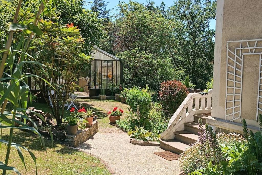 Gite De Charme Atypique Vue Panoramique Montrevault Ngoại thất bức ảnh