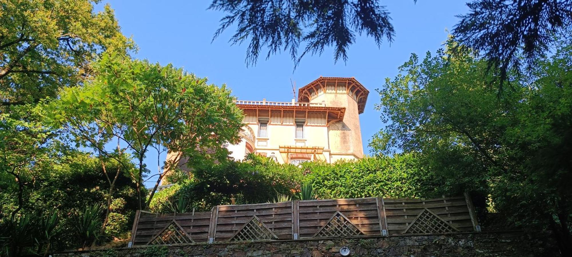 Gite De Charme Atypique Vue Panoramique Montrevault Ngoại thất bức ảnh